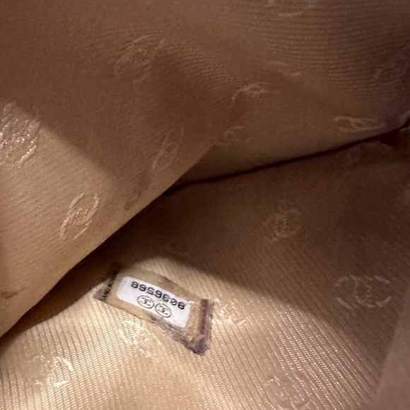 CHANEL - Timeless Chanel Coco Mark Beige Wallet with COA - Picture 11 of 12